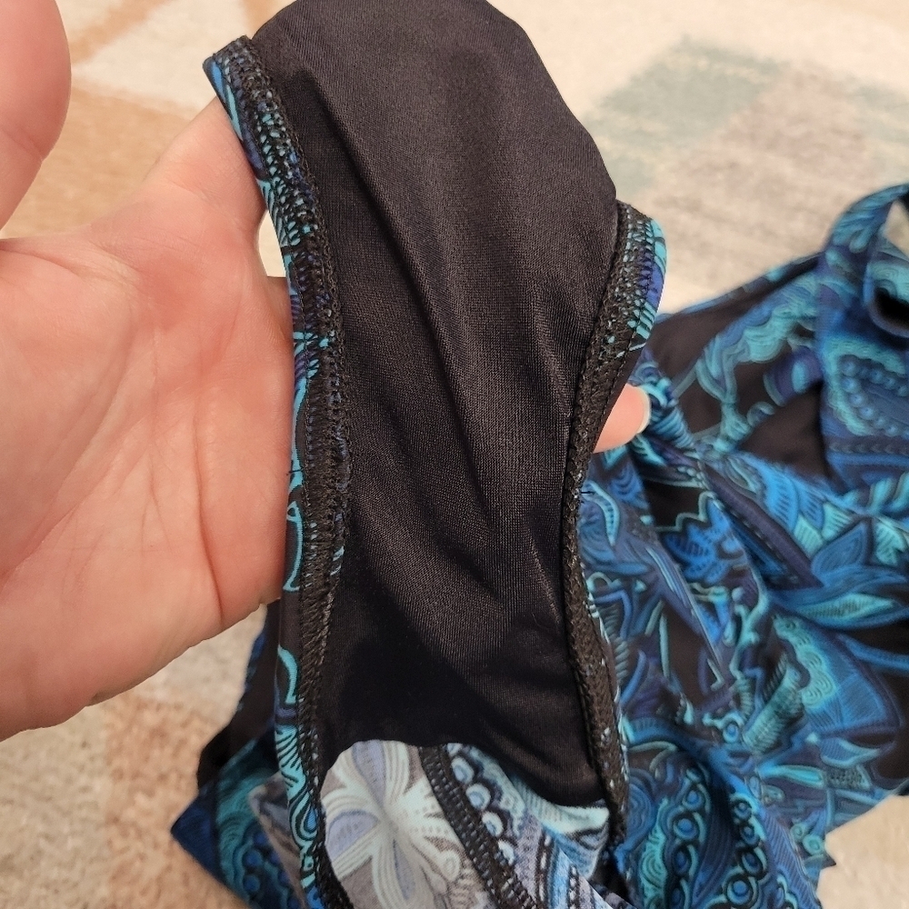 Lands End Womens Blue Paisley Slender Tummy Control One Piece Swim Suit 14 - Picture 9 of 9